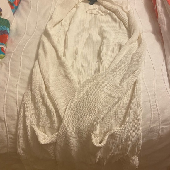 Sweater - Picture 4 of 4